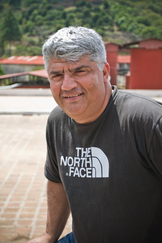 Gilberto Baraona Los Pirineos El Salvador Direct Trade Fratello Los Pirineos El Salvador Direct Trade Fratello